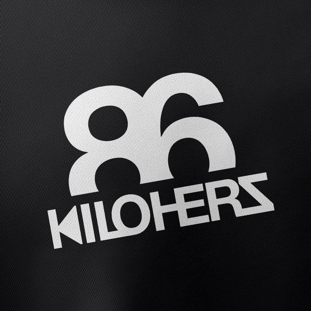 86kiloherz-classic-shirt-schwarz-closeup