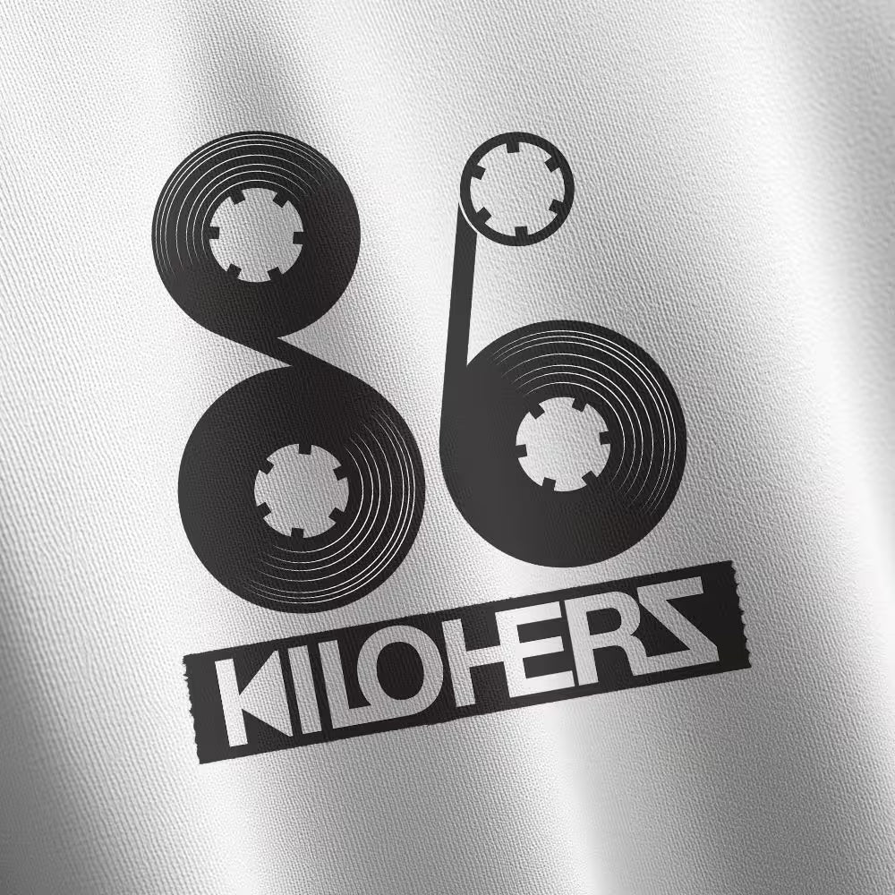 86kiloherz-tape-shirt-weiss-closeup