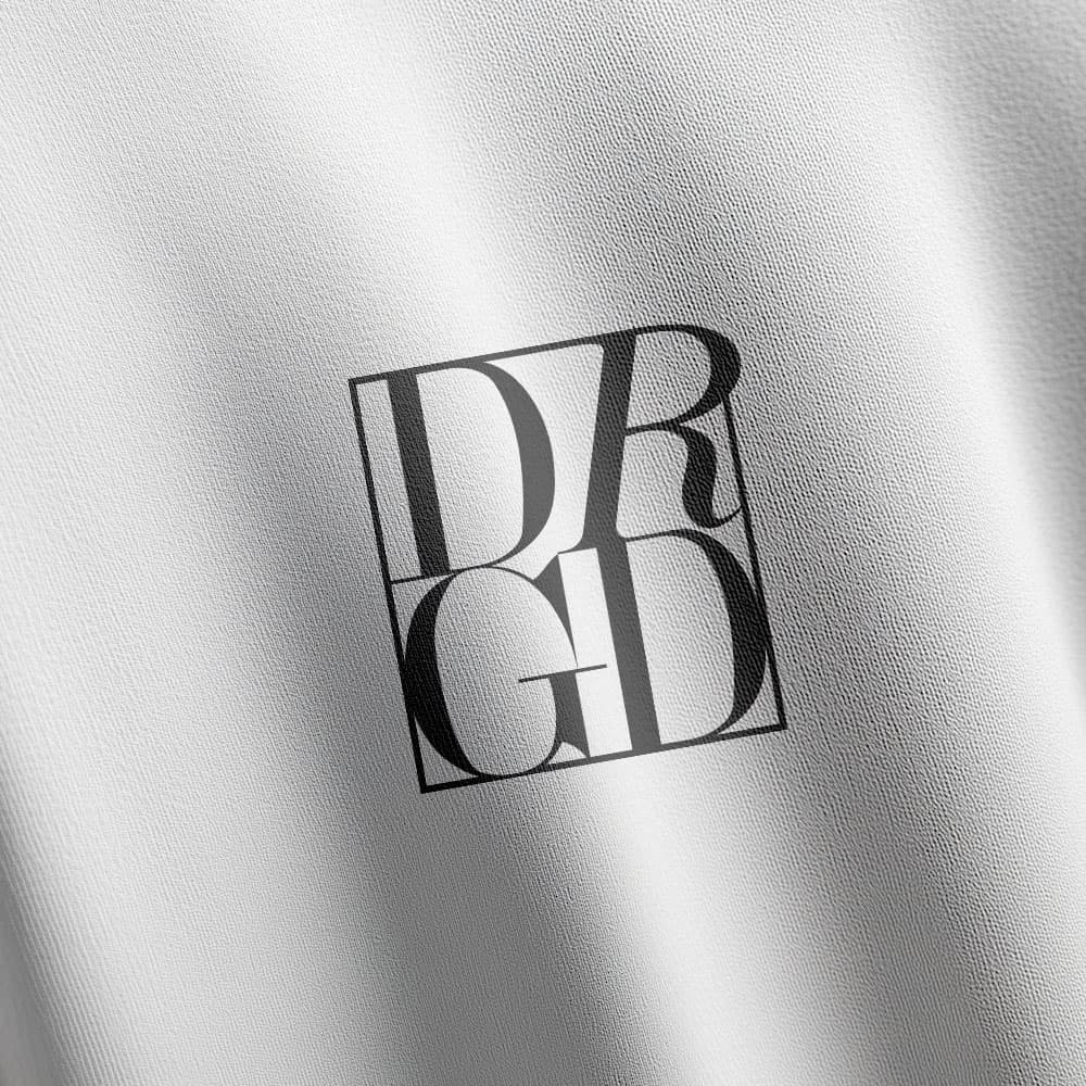 drgd-klein-shirt-weiss-closeup