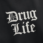 drug-life-hoodie-schwarz-closeup
