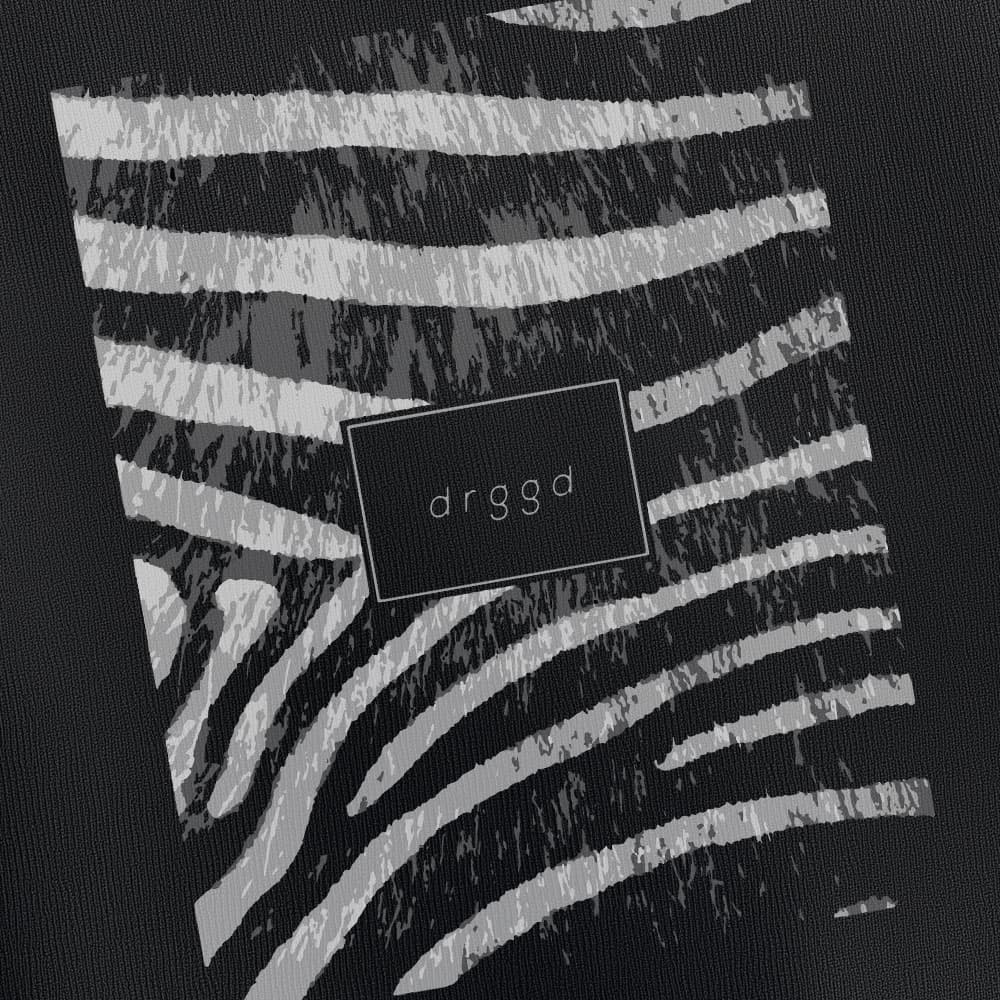 zebra-hoodie-schwarz-closeup
