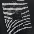 zebra-shirt-schwarz-closeup