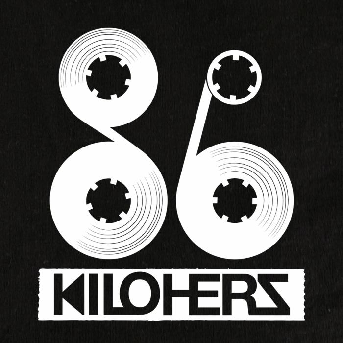 86KILOHERZ TAPE Shirt Schwarz Frauen CloseUp