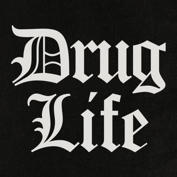 DRUG LIFE Hoodie Schwarz CloseUp