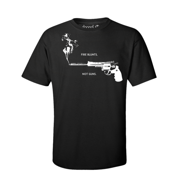 BLUNTS NOT GUNS Shirt Schwarz Mockup