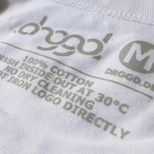 DRGGD Shirt Weiss Nackenlabel