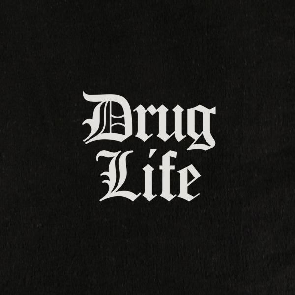 DRUG LIFE klein Hoodie Schwarz CloseUp